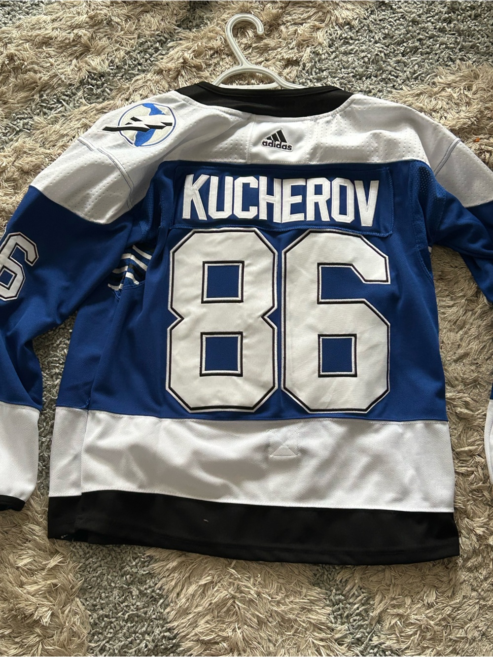 Like New - Tampa Bay Lightning Nikita Kucherov Jersey - Men’s Small